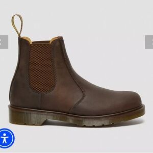 2976 Chelsea Boot - Dr Martens - Crazy Horse Leather